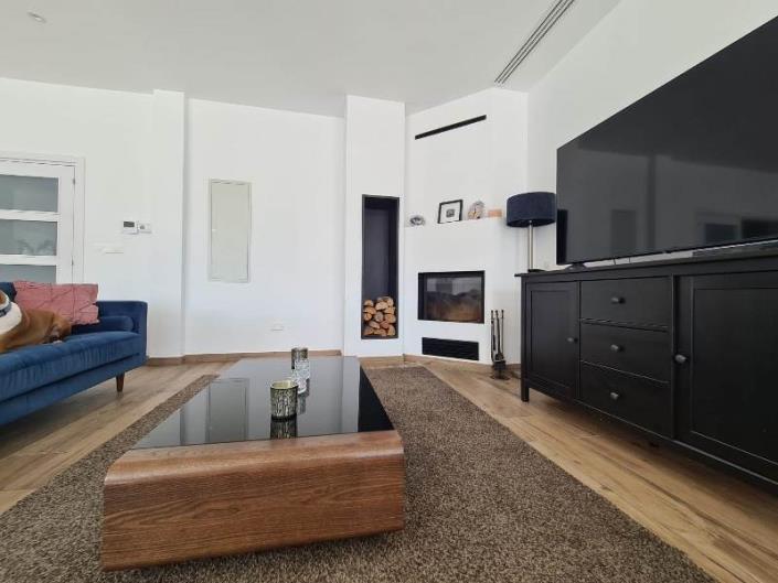 Image No.12-4 Bed House/Villa for sale