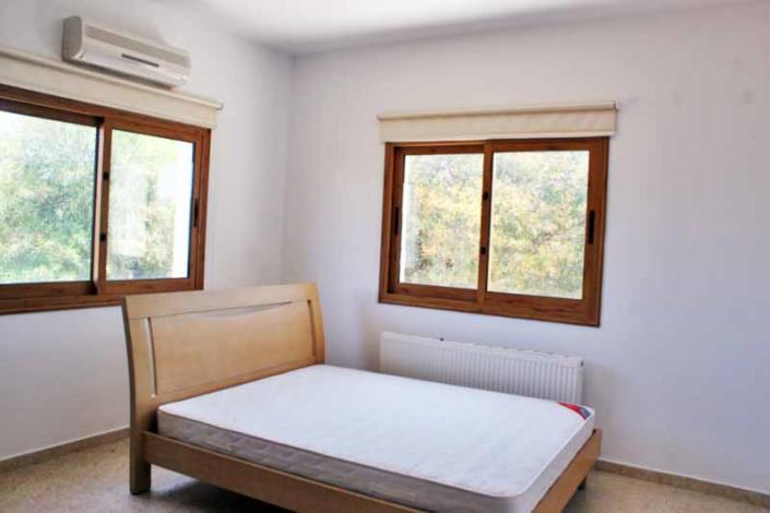 Image No.10-Maison / Villa de 5 chambres à vendre à Oroklini