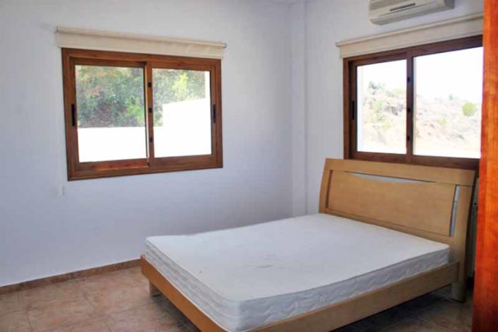 Image No.15-Maison / Villa de 5 chambres à vendre à Oroklini