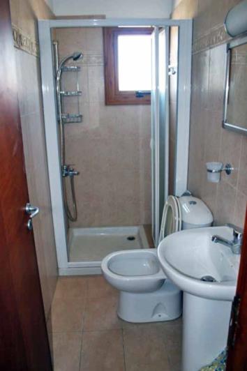 Image No.16-Maison / Villa de 5 chambres à vendre à Oroklini