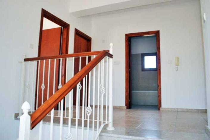 Image No.9-Maison / Villa de 5 chambres à vendre à Oroklini