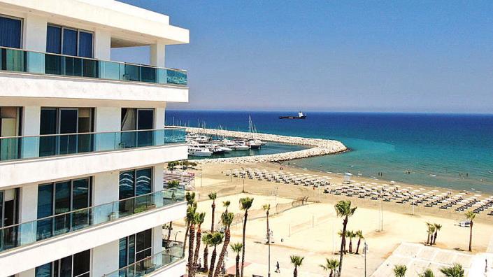 Image No.12-3 Bed Apartment for sale