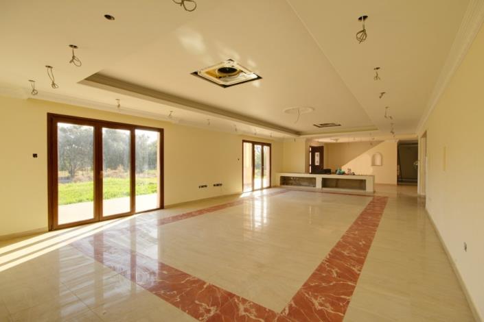 Image No.14-4 Bed Bungalow for sale