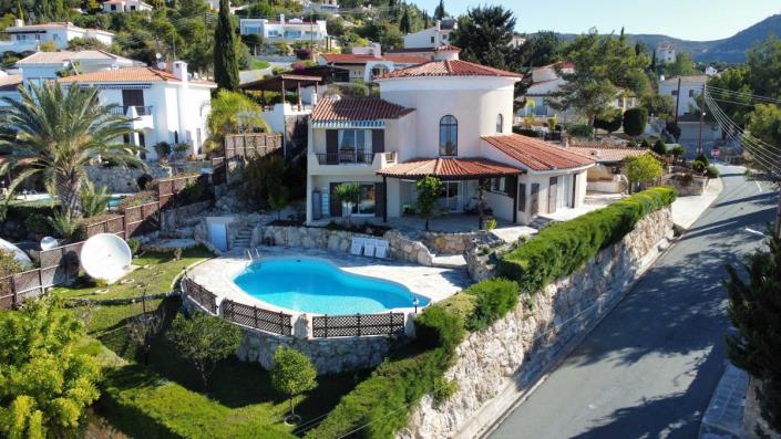 Image No.1-4 Bed House/Villa for sale