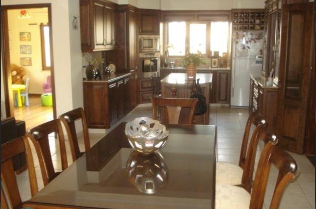 Image No.6-Villa de 4 chambres à vendre à Aradippou