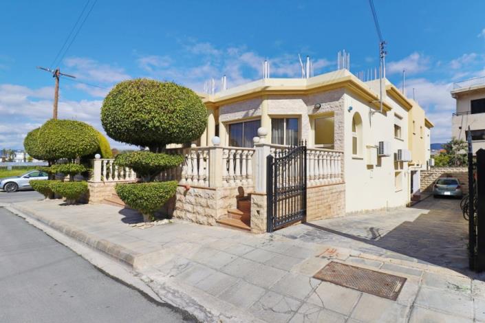 Image No.2-4 Bed Bungalow for sale