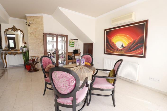 Image No.9-4 Bed Bungalow for sale