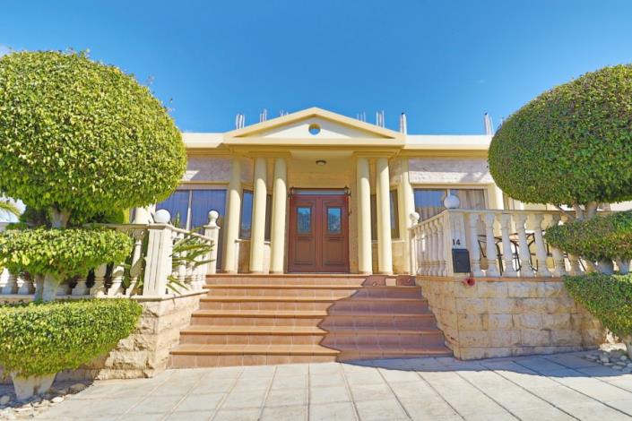 Image No.40-4 Bed Bungalow for sale