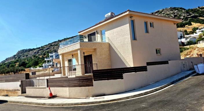 Image No.2-Maison / Villa de 3 chambres à vendre à Peyia