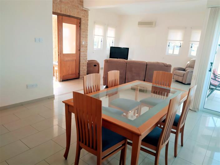 Image No.78-3 Bed Villa for sale