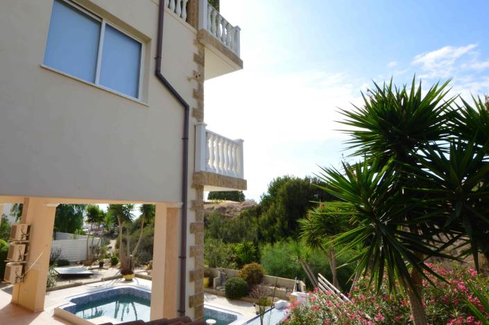 Image No.97-3 Bed Villa for sale