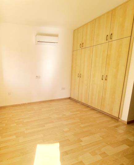 Image No.9-Appartement de 2 chambres à vendre à Mouttagiaka