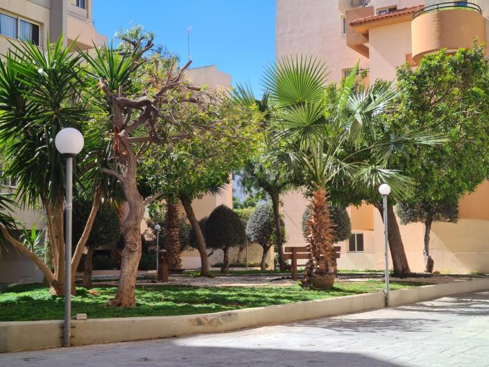 Image No.21-Appartement de 2 chambres à vendre à Mouttagiaka