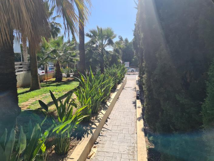 Image No.23-Appartement de 2 chambres à vendre à Mouttagiaka