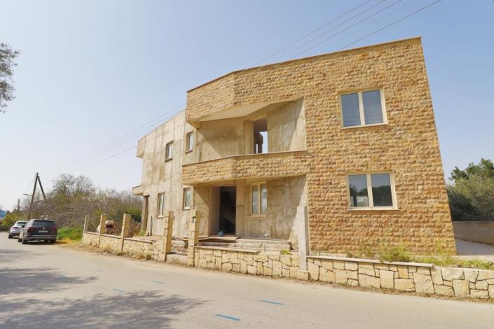 Image No.2-Maison / Villa de 5 chambres à vendre à Konia