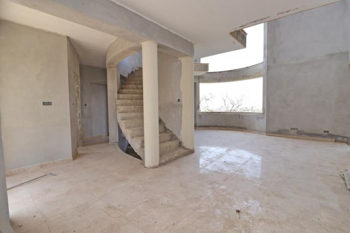 Image No.12-Maison / Villa de 5 chambres à vendre à Konia