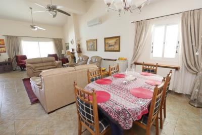 49746-bungalow-for-sale-in-peyia_full