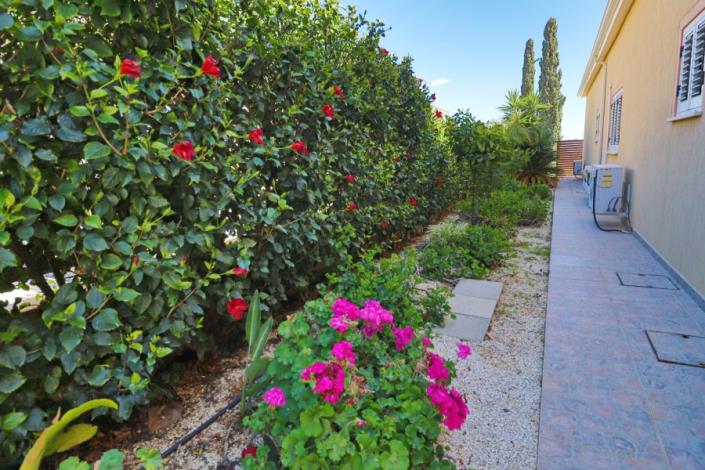 Image No.42-3 Bed Bungalow for sale