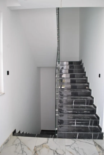 Image No.9-5 Bed House/Villa for sale