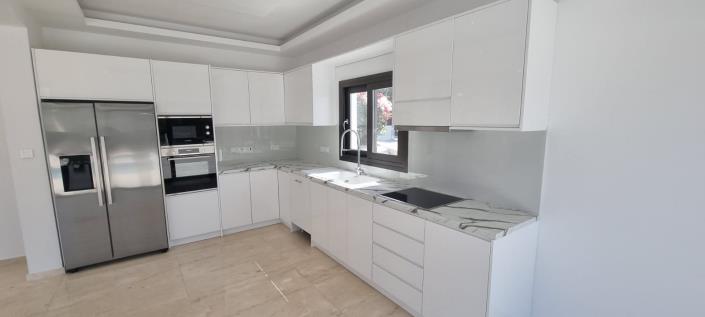 Image No.5-4 Bed House/Villa for sale