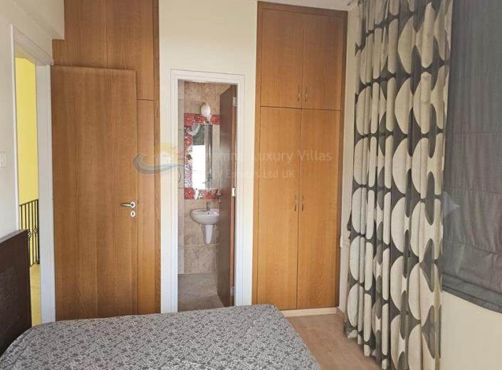 Image No.9-3 Bed Villa for sale