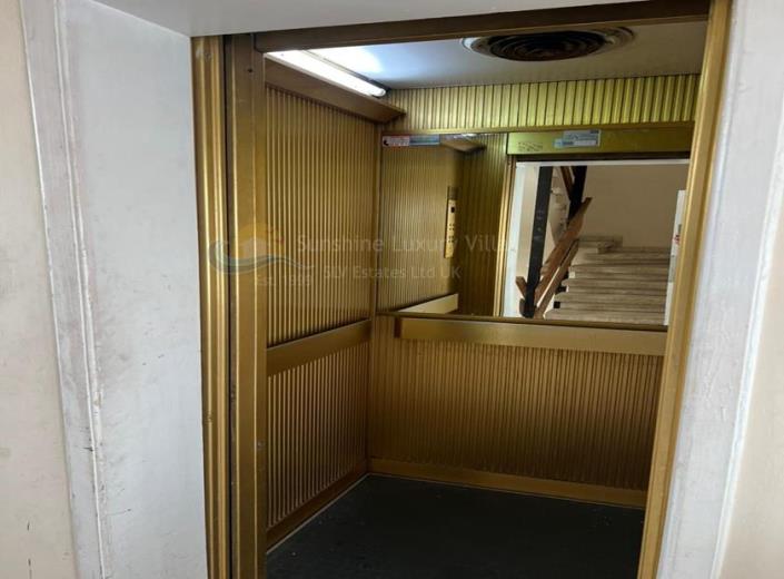 Image No.11-3 Bed Apartment for sale