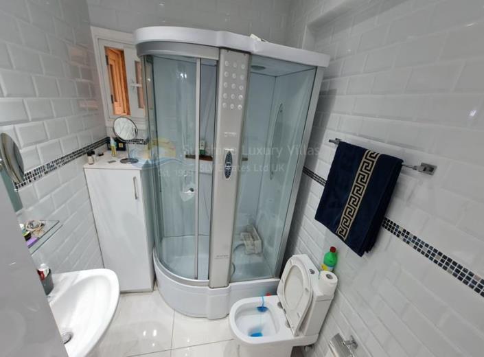 Image No.3-3 Bed Apartment for sale