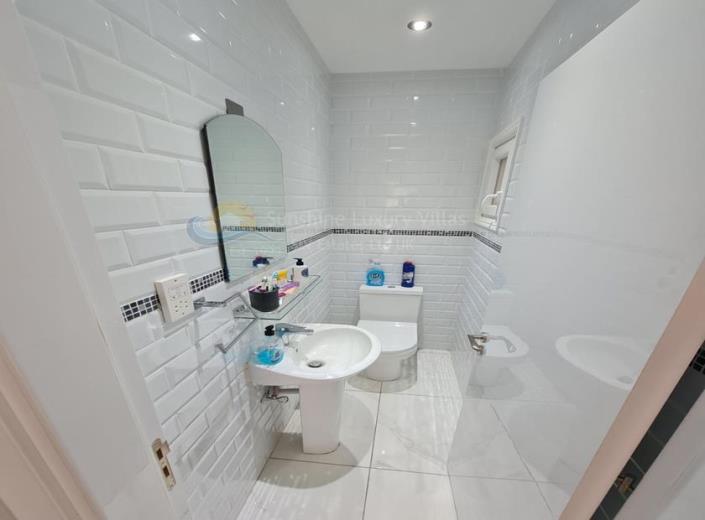 Image No.7-3 Bed Apartment for sale