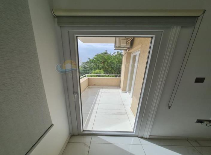 Image No.13-3 Bed Apartment for sale