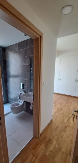 Image No.12-3 Bed Apartment for sale