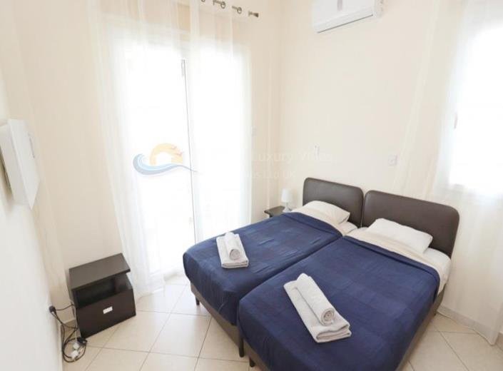 Image No.23-3 Bed Villa for sale