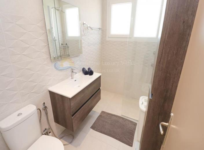 Image No.24-3 Bed Villa for sale