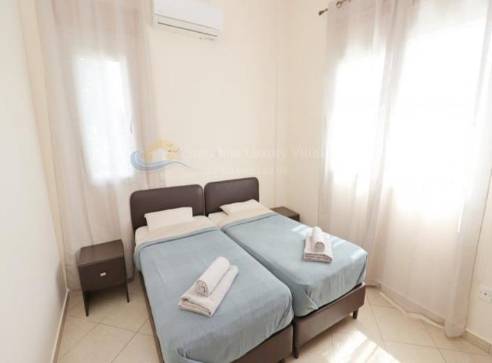 Image No.25-3 Bed Villa for sale