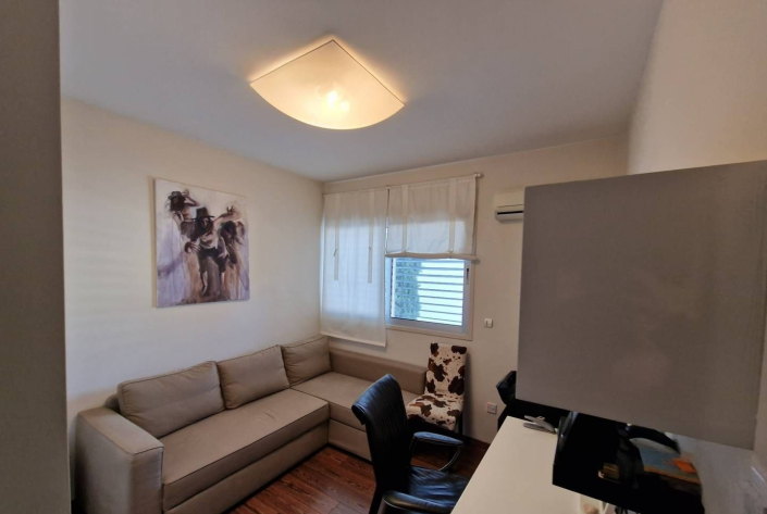 Image No.17-3 Bed Apartment for sale