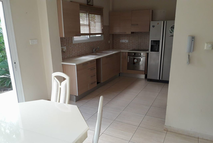 Image No.3-Maison / Villa de 3 chambres à vendre à Oroklini