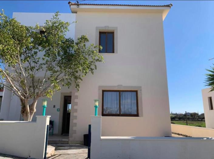 Image No.2-Villa de 4 chambres à vendre à Timi