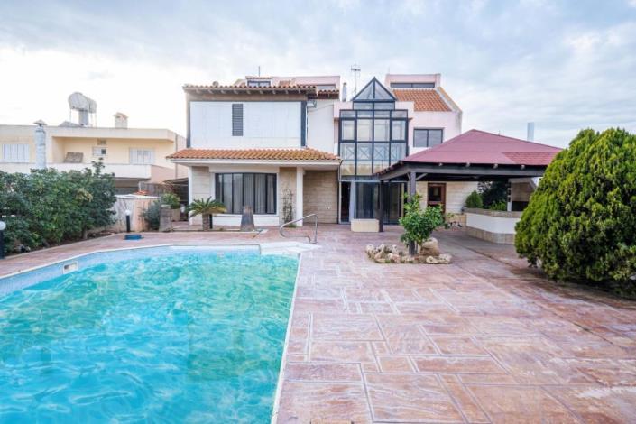 Image No.1-3 Bed House/Villa for sale