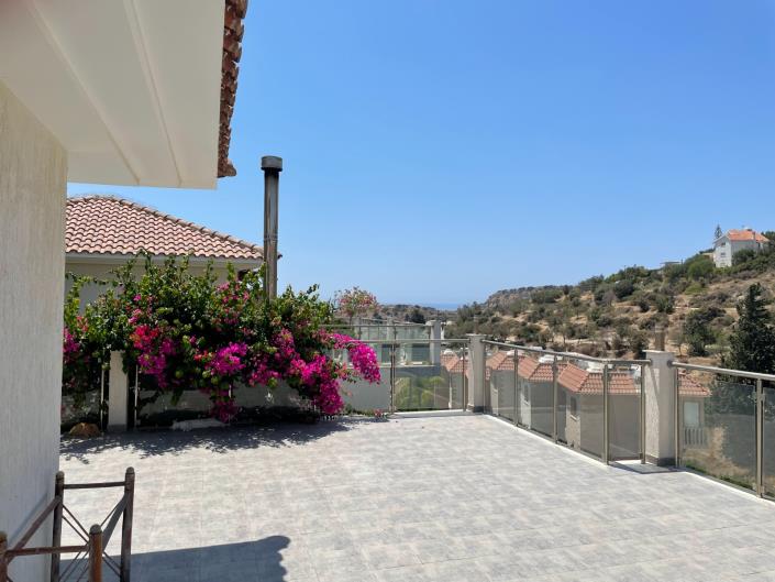 Image No.1-Villa de 3 chambres à vendre à Agios Tychonas
