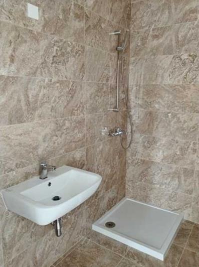 Image No.7-3 Bed Apartment for sale