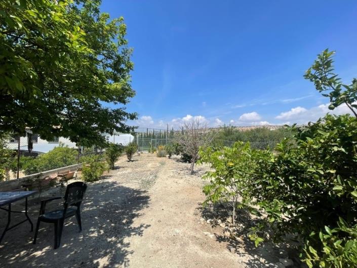 Image No.5-Maison / Villa de 6 chambres à vendre à Mouttagiaka