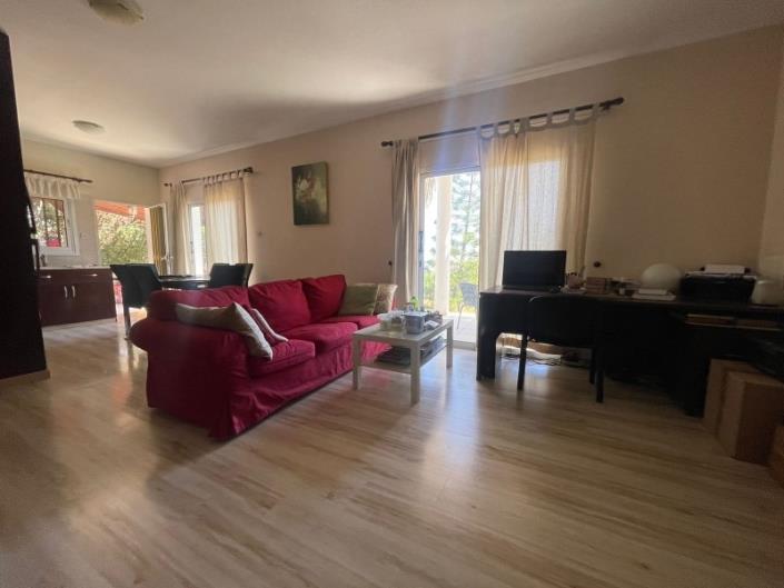 Image No.7-Bungalow de 3 chambres à vendre à Mouttagiaka