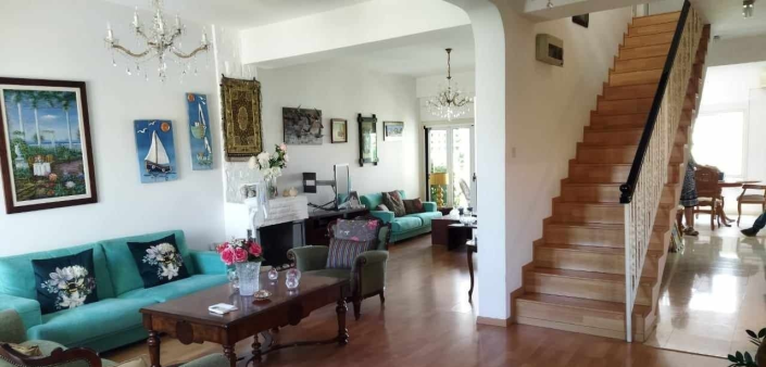 Image No.1-Maison / Villa de 4 chambres à vendre à Larnaca