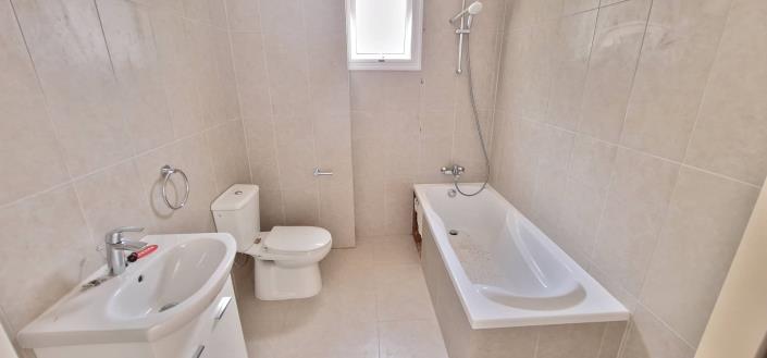 Image No.21-2 Bed Apartment for sale