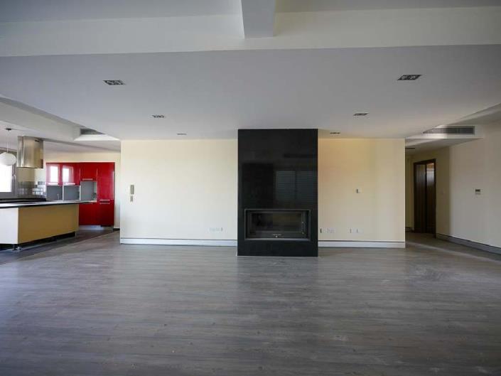 Image No.3-Villa de 8 chambres à vendre à Lefkosia