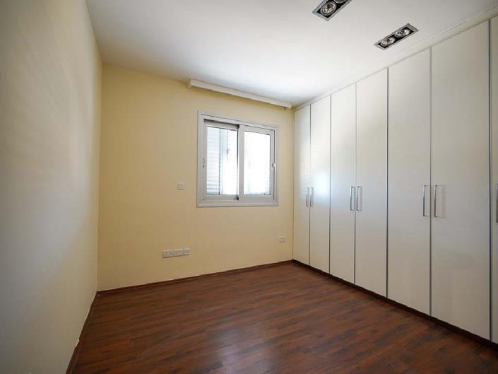 Image No.6-Villa de 8 chambres à vendre à Lefkosia