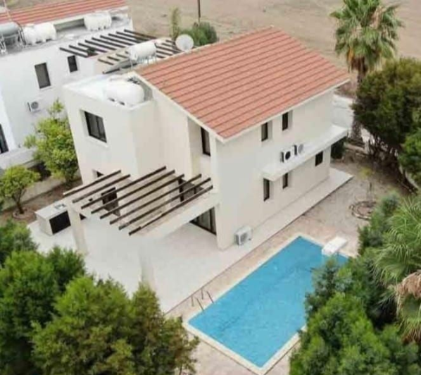 Image No.1-Maison / Villa de 3 chambres à vendre à Pylas