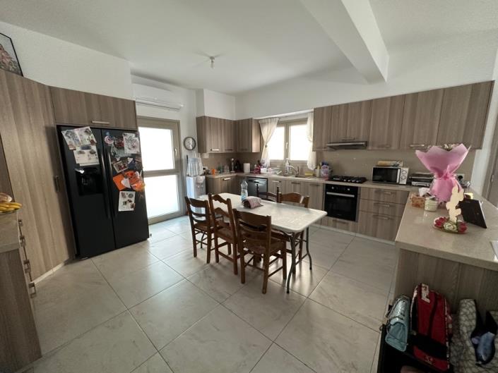 Image No.6-5 Bed House/Villa for sale