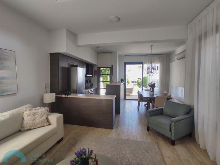 Image No.3-Maison / Villa de 3 chambres à vendre à Mazotos