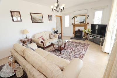 53527-bungalow-for-sale-in-amargeti_full-2