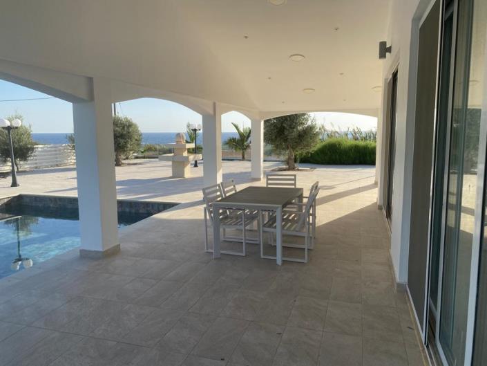 Image No.21-Villa de 4 chambres à vendre à Sea Caves